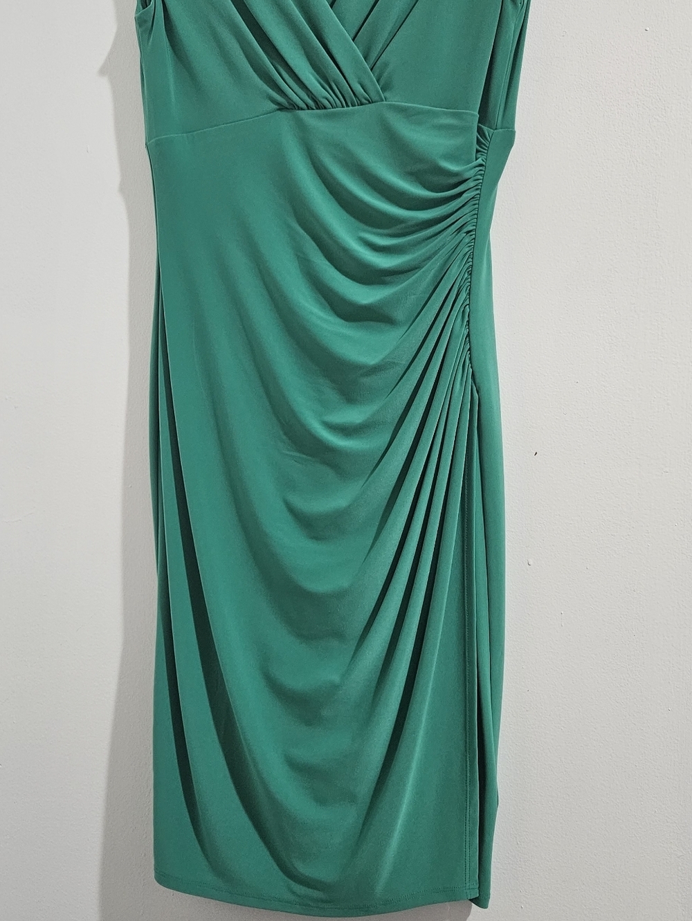 Lauren Ralph Lauren Faux-Wrap Green Ruched Sheath Dress - Size 6 - Picture 4 of 13